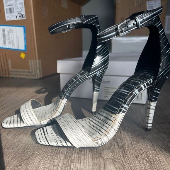 Calvin Klein Shanti Graphic Leather Heels size 6 - Picture 3 of 5